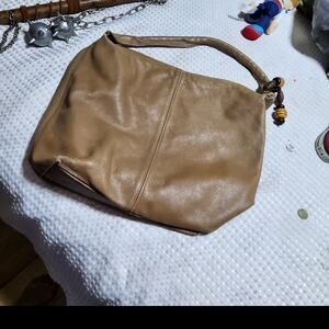 STONE MOUNTAIN EUC CL TAN LEATHER HONO SHOULDER BAG